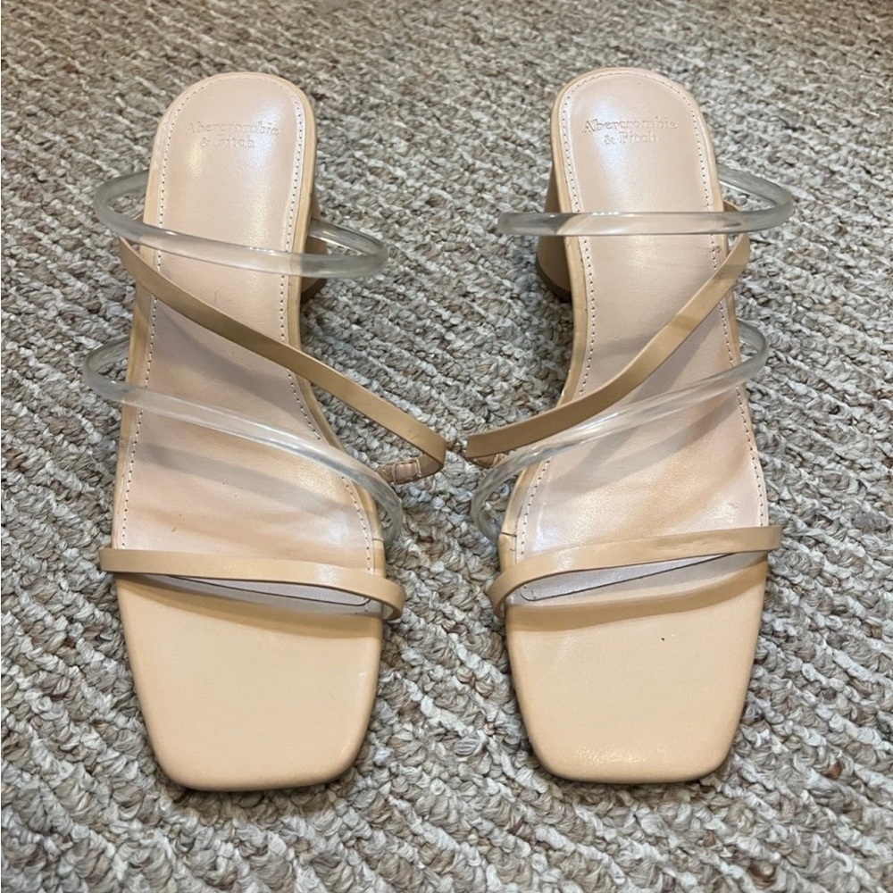 Abercrombie & Fitch Strappy Circular Heels